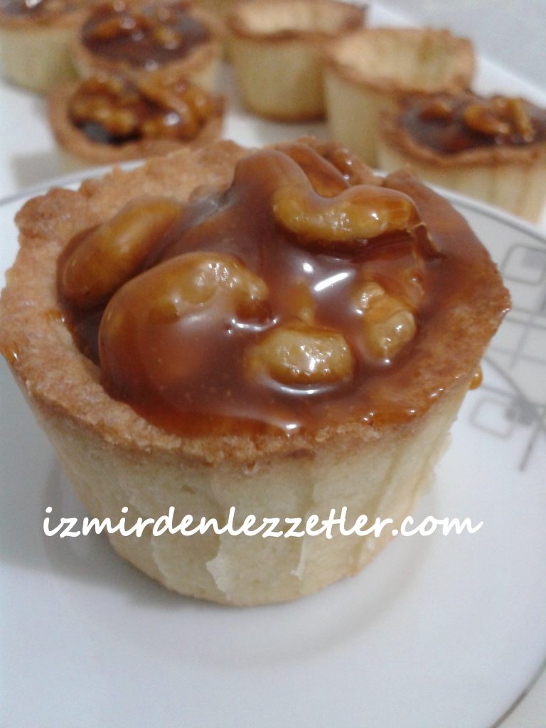 Cevizli Kramelli Mini Tartölet İzmirdenlezzetler
