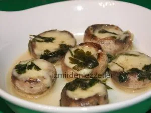 Fırıda Peynirli Mantar