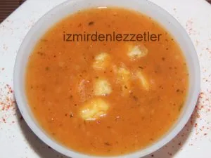Hellimli Tarhana Çorbası