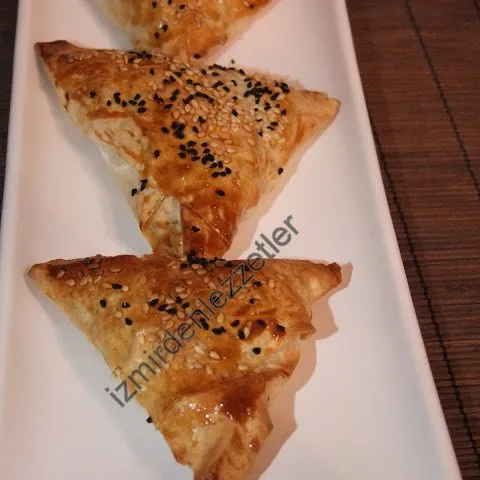 Otlu Muska Börek