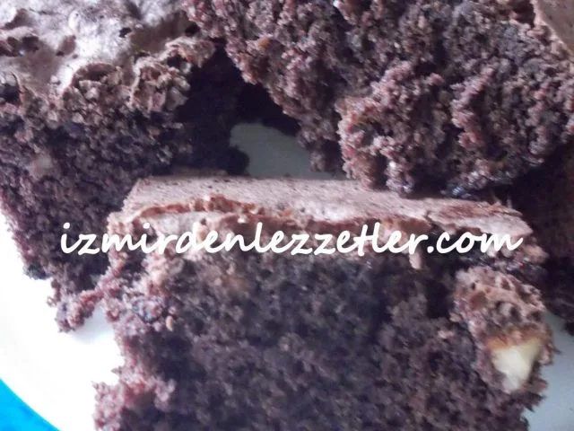 Browni Tadında Çikolatalı Kek