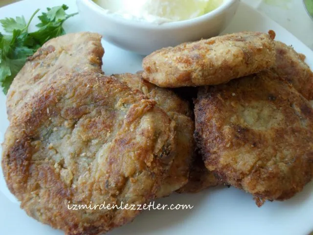 Bayat Ekmek Köftesi