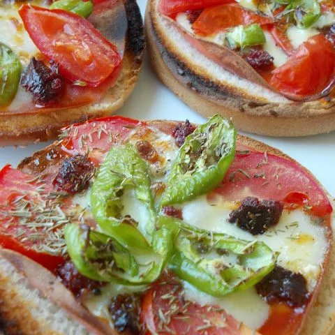 Tombik Pizza