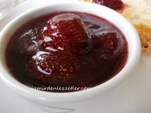 Çilek Reçeli