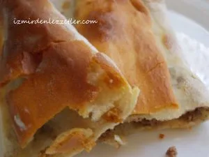 Kıymalı Kapalı Pide