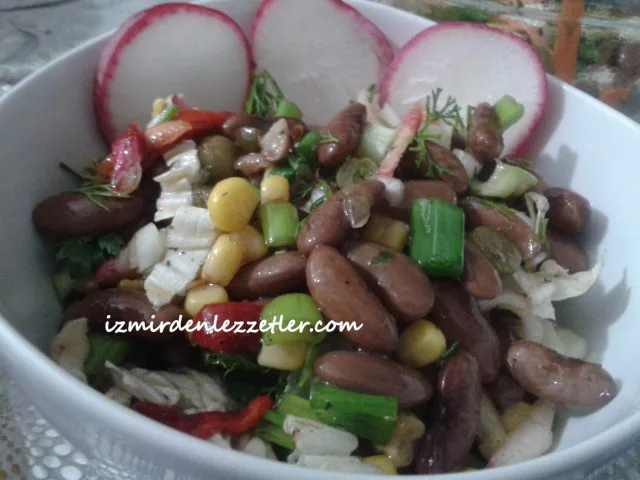 Siyah Fasulye Salatası