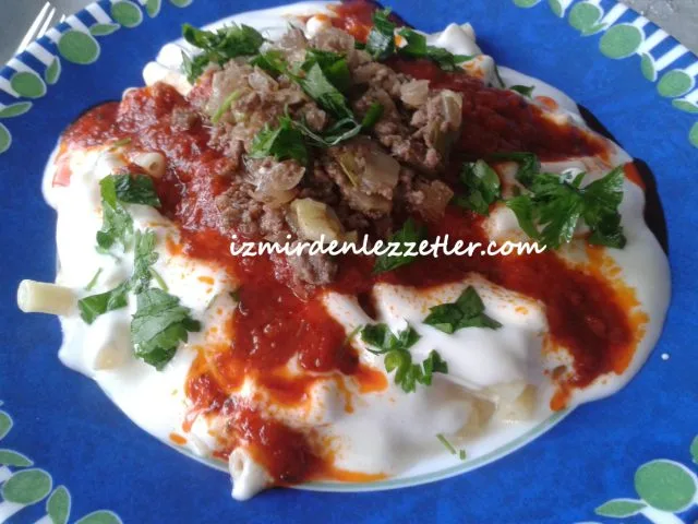 Kıymalı Soslu Makarna