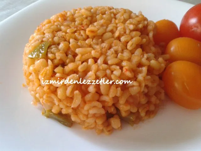 Domatesli Bulgur Pilavı