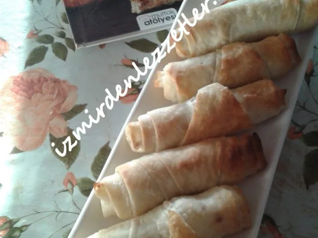 PEYNİRLİ RULO BÖREK