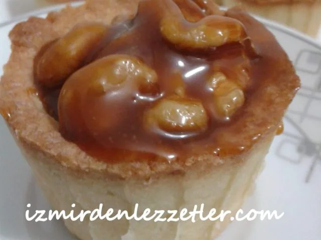 Cevizli Kramelli Mini Tartölet