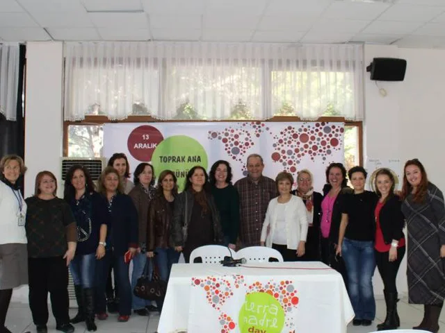 Slowfood Foça Zeytinbirliği Toprak Ana Etkinliği