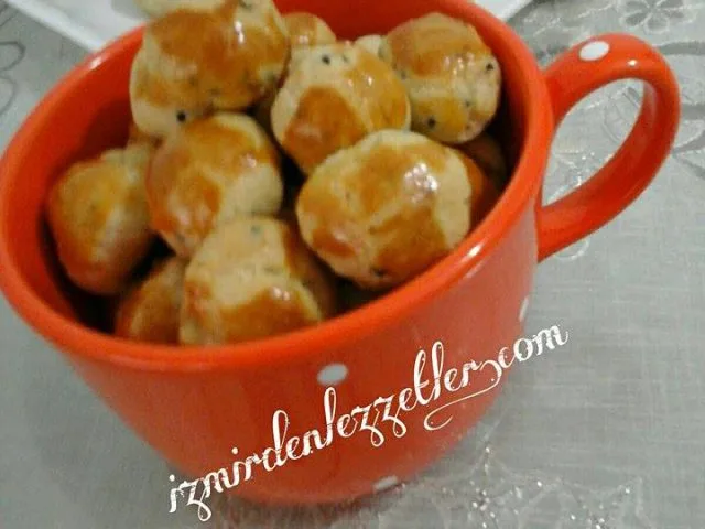 Çörek Otlu Mini Kurabiye