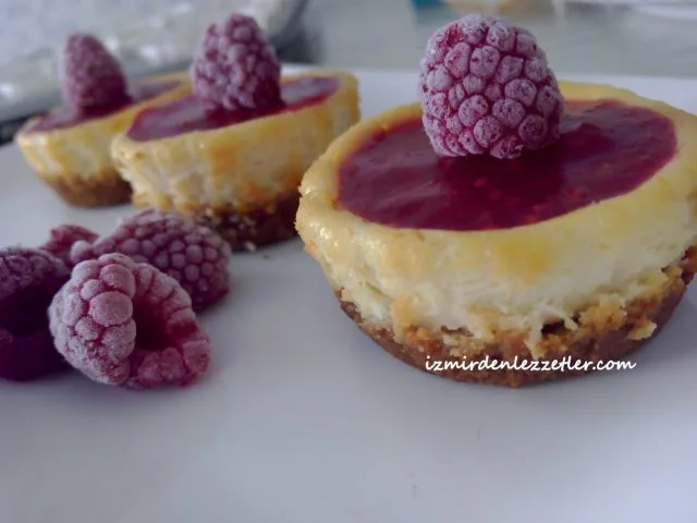 Franbuazlı Mini Cheesecake