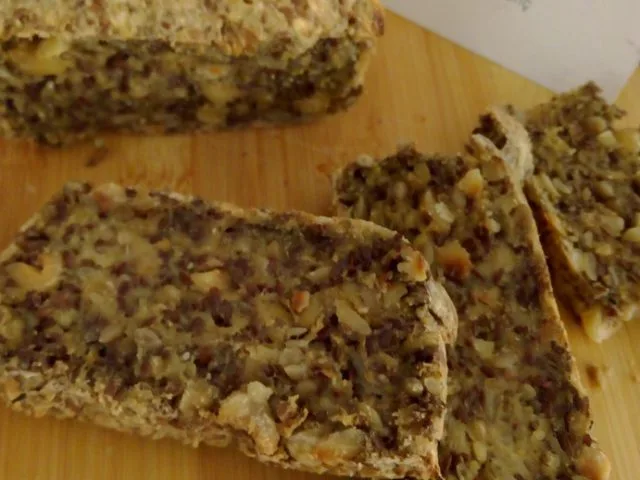 Çekirdekli Yulaflı Unsuz Ekmek