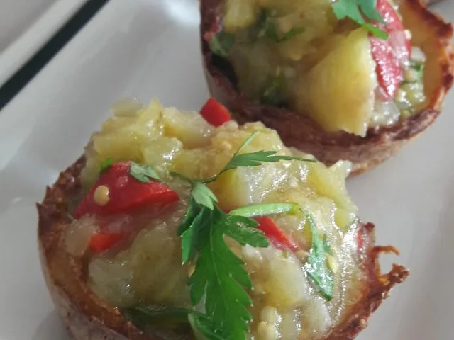 Patates Çanağında Patlıcan Salatası