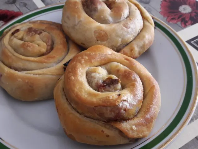 Patlıcanlı El Açması Börek