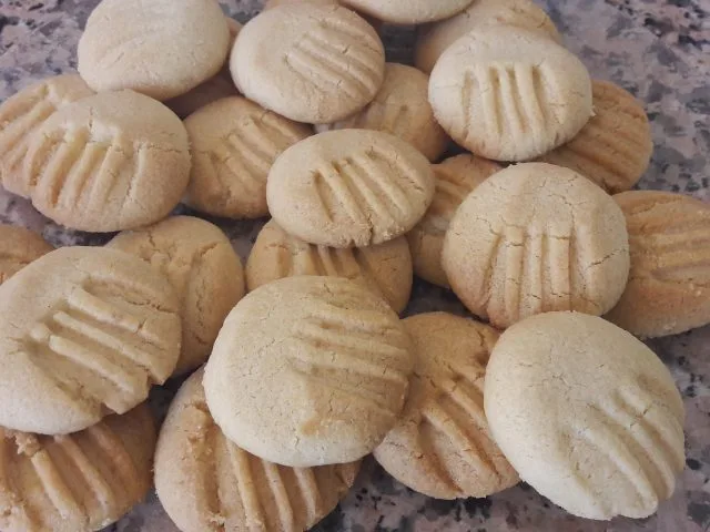 Krem Şanti ile Un Kurabiyesi