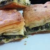 Ispanaklı Peynirli El Açması Baklava Börek