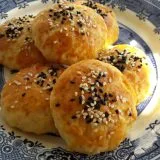 Lorlu Domatesli Poğaça